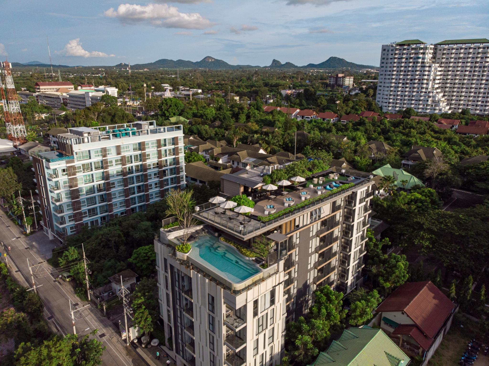 Cross Vibe Pattaya Seaphere Na Chom Thian Eksteriør billede