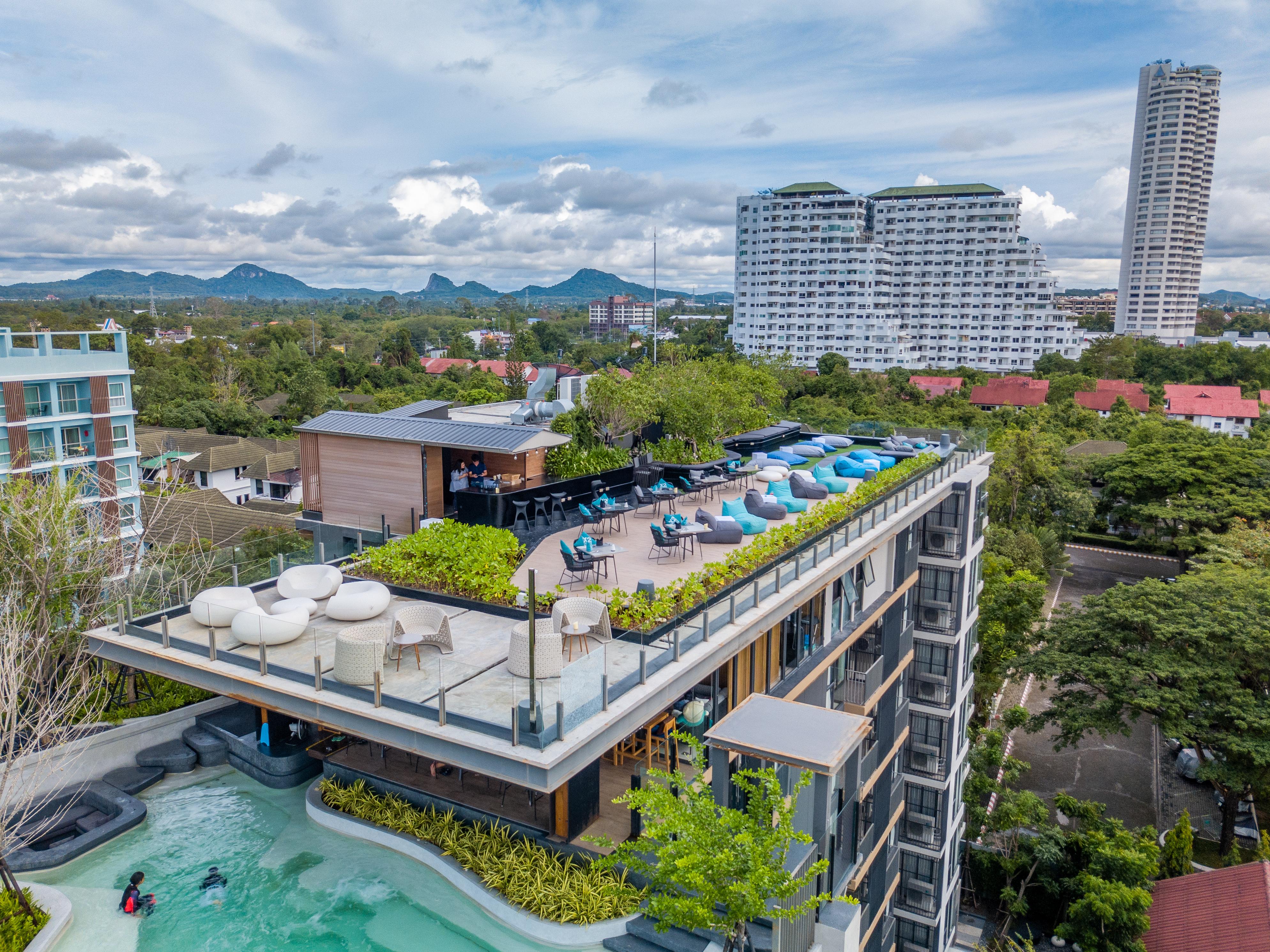 Cross Vibe Pattaya Seaphere Na Chom Thian Eksteriør billede